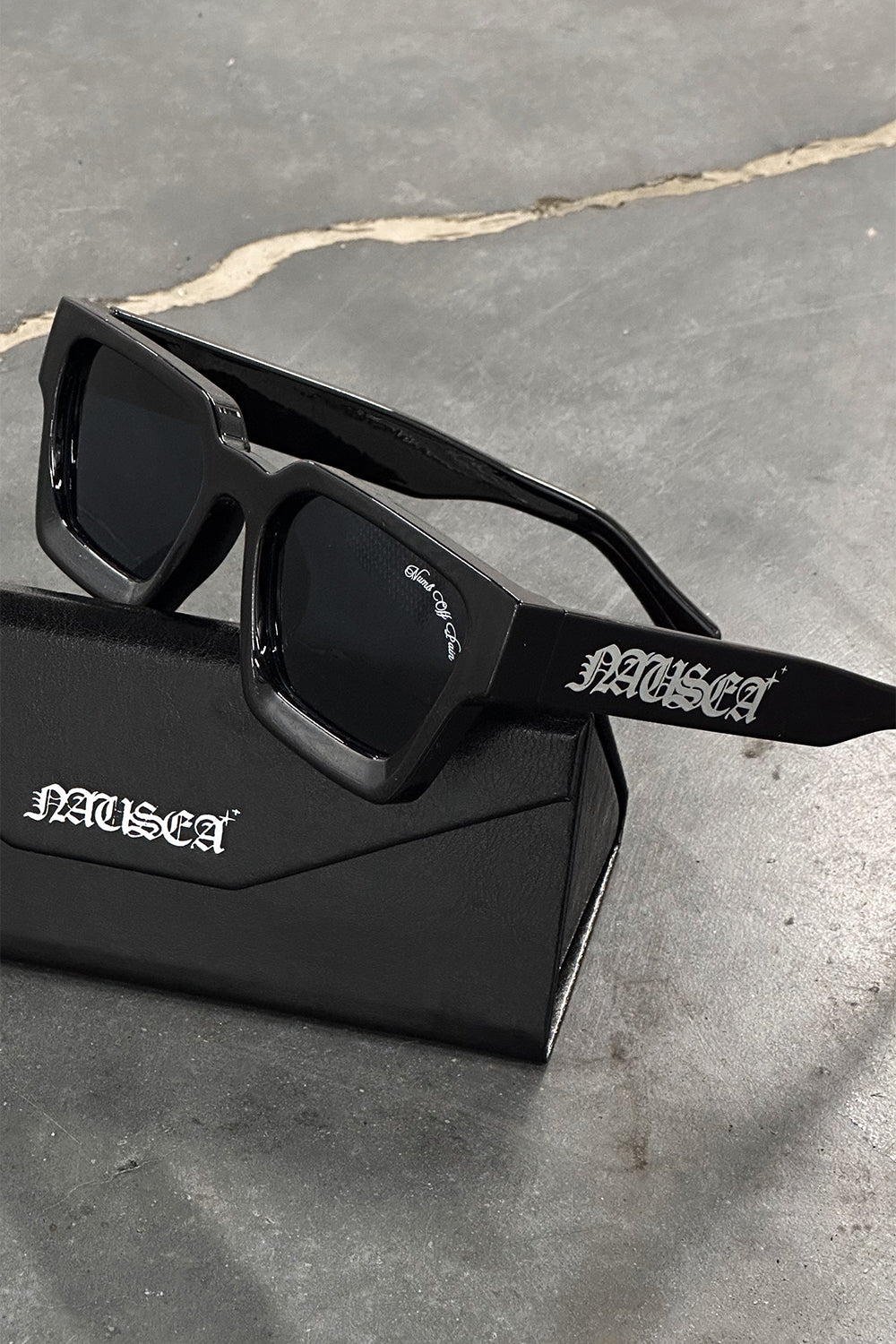 ONYX SHADES